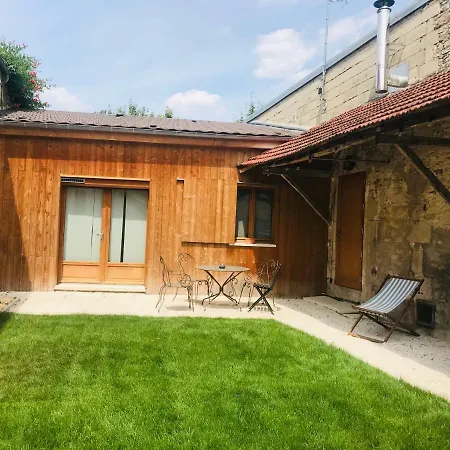 By La Boite En * Senlis (Oise)