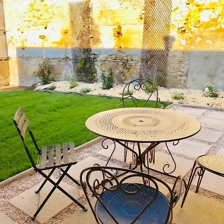 By La Boite En Holiday home